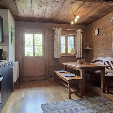 Baumgartner Nagerhof | Chiemgau Karte Апартаменты Грассау
